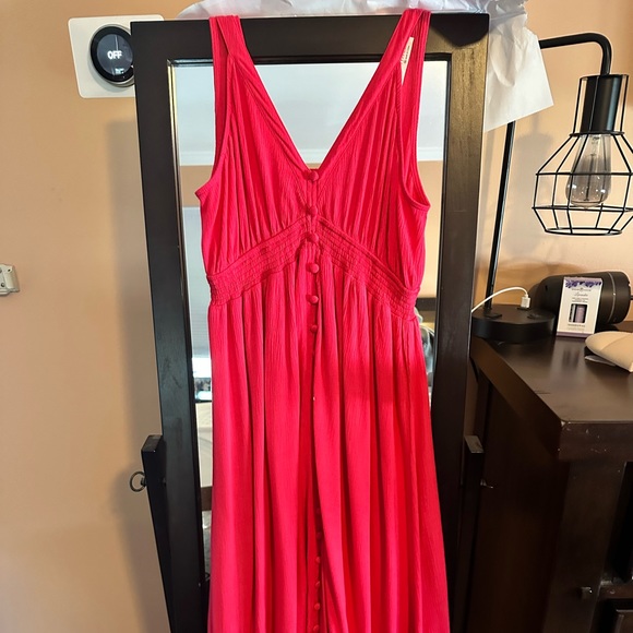 Fuchsia Button Front Accent Maternity Maxi Dress. Size medium - Picture 4 of 5